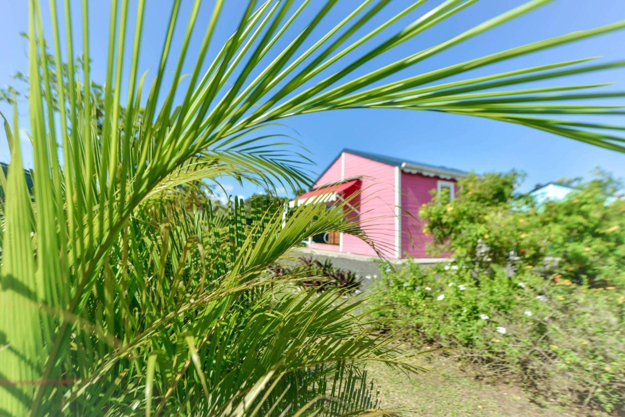 Les Jardins De Chantilly -Bungalows 4 Etoiles Avec Jardins Et Piscines Privees Baie-Mahault Δωμάτιο φωτογραφία